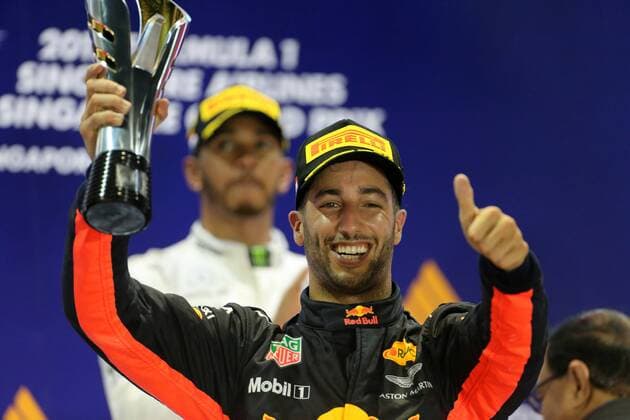 17.09.2017 - Race, 2nd place Daniel Ricciardo (AUS) Red Bull Racing RB13 Singapore Grand Prix 14 - 17 September 2017 17.09.2017 - Race, 2nd place Daniel Ricciardo (AUS) Red Bull Racing RB13 