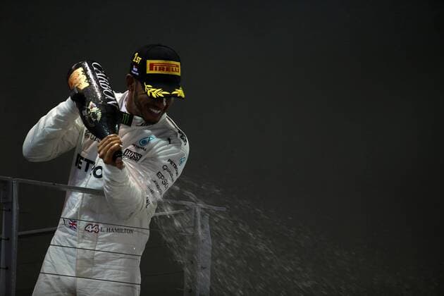 17.09.2017 - Race, Lewis Hamilton (GBR) Mercedes AMG F1 W08 race winner Singapore Grand Prix 14 - 17 September 2017 17.09.2017 - Race, Lewis Hamilton (GBR) Mercedes AMG F1 W08 race winner 