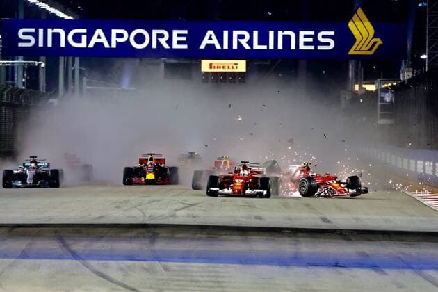 Crash, Sebastian Vettel (GER 5), Scuderia Ferrari, Grosser Preis von Singapur 2017, Rennen, Motorsport, Formel 1, 17.09.2017, Singapur Copyright: xAndre Eibner-Pressefotox EP_JAE