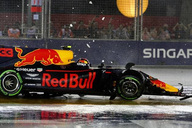 Crash, Max Verstappen (NEL 33), Red Bull Racing, Grosser Preis von Singapur 2017, Rennen, Motorsport, Formel 1, 17.09.2017, Singapur Copyright: xAndre Eibner-Pressefotox EP_JAE