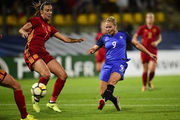 Fußball, Damen Länderspiel, Frankreich - Spanien but d Eugenie Le Sommer (France) FOOTBALL : France vs Espagne feminines - Calais - 18 09 2017 JBAutissier Panoramic 