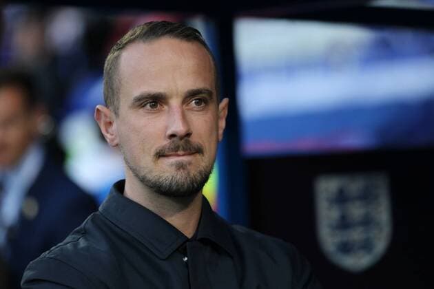 England Women v Russia Women FIFA Womens World Cup Qualifying Mark Sampson manager of England Women on the touchline prior to the FIFA Women s World Cup Qualifying match against Russia Women at Prenton Park, Birkenhead. Content Not Available For UK Newspapers Copyright: xMichaelxSedgwickx FIL-10689-0041