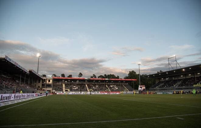 19.09.2017, xfux, Fussball 2.Bundesliga, SV Sandhausen - 1.FC Union Berlin, emspor, v.l. Ansicht, Ubersicht, Stadionuebersicht BWT-Stadion am Hardtwald Arena Sandhausen