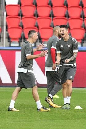 Franck Ribery (FC Bayern Muenchen 7) James Rodriguez (FC Bayern Muenchen 11), Training, Paris Saint-Germain vs. FC Bayern Muenchen, Champions League, Fussball, 26.09.2017, Paris Copyright: xLanger Eibner-Pressefotox EP_HLR