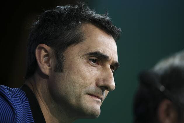 September 26, 2017 - Lisbon, Portugal - BarcelonaÃ¢â‚¬â ¢s head coach Ernesto Valverde during a press conference PK Pressekonferenz at Alvalade stadium in Lisbon, on September 26, 2017, on the eve of the UEFA Champions League Group D football match Sporting CP vs FC Barcelona Barca FC Barcelona Press Conference  - ZUMAn230 20170926_zaa_n230_215 Copyright: xFilipexAmorimx