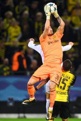 GER, UEFA CL, Borussia Dortmund (GER) vsÊReal Madrid (ESP) 26.09.2017, Signal Iduna Park, Dortmund, Group stage, Gruppe H, GER, UEFA CL, Borussia Dortmund (GER) vsÊReal Madrid (ESP), im Bild Roman Bürki Buerki ( 38 Dortmund) Torwart, Tormann, Torhueter Torhüter nordphotox xKurth nph00016