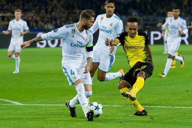 Dortmund, Deutschland 26.09.2017, UEFA Champions League - 2017 18 Season, Gruppenphase - Gruppe H - 2. Spieltag, BV Borussia Dortmund - Real Madrid, Sergio Ramos (Real Madrid) und Auba, Pierre-Emerick Aubameyang (BVB) im zweikampf ( DeFodi001