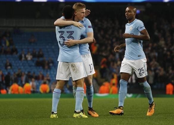 FuÃŸball, CL, Manchester City - Schachtar Donezk 26th September 2017, Etihad Stadium, Manchester, England; UEFA Champions League football, Manchester City versus Shakhtar Donetsk; Ivan Ordets of FC Shakhtar Donetsk rolls in anguish after he goes close with a header late in the first half  ActionPlus11934288
