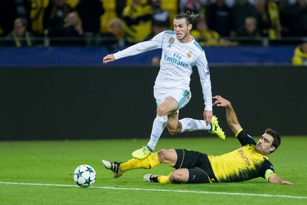 Dortmund, Deutschland 26.09.2017, UEFA Champions League - 2017 18 Season, Gruppenphase - Gruppe H - 2. Spieltag, BV Borussia Dortmund - Real Madrid, Gareth Bale (Real Madrid) und Sokratis (BVB) im zweikampf ( DeFodi001