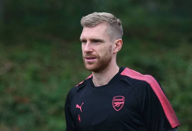 September 27, 2017 - London, England, United Kingdom - Arsenal s Per Mertesacker.during a Arsenal training session ahead of the UEFA Europa League Group H match against BATE Borisov at Arsenal training centre , London Colney on 27 Sep 2017 St.Albans, England Arsenal Training  - ZUMAn230 20170927_zaa_n230_039 Copyright: xKieranxGalvinx