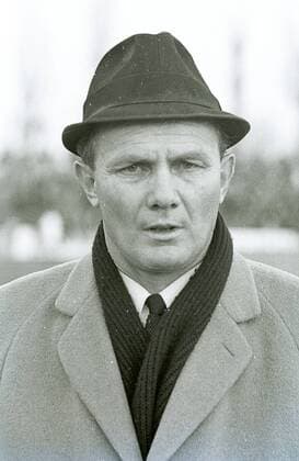 VfB Trainer Gunther Baumann. Aus BL Eintracht Braunschweig gegen den VfB Stuttgart 2-1 am 20.01.1968.