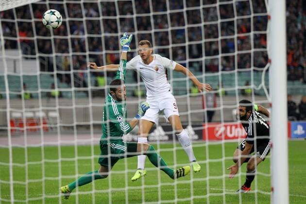 Gol Edin Dzeko Roma 0-2 Goal celebration Baku 27-09-2017 Football Champions League 2017 2018 Group C Qarabag - AS Roma Foto Gino Mancini Insidefoto ginoxmancini