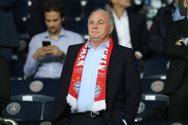 enttaeuschung bei Praesident Uli Hoeness (FC Bayern Muenchen), Paris Saint-Germain vs. FC Bayern Muenchen, Fussball, Vorrunde, Champions League, 27.09.2017 Paris Paris Frankreich Copyright: xkolbert-press ChristianxKolbertx