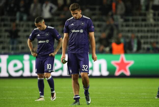 Anderlecht s Leander Dendoncker looks dejected after the second game in the group stage (Group B) of the UEFA Champions League competition between Belgian soccer team RSC Anderlecht and Scottish Celtic FC, Wednesday 27 September 2017 in Brussels. VIRGINIExLEFOUR  x05173872x