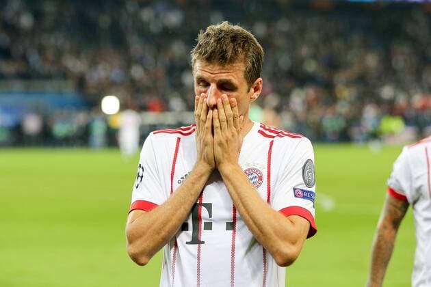 Bilder des Tages - SPORT enttaeuschung bei Thomas Mueller 25 (FC Bayern Muenchen) nach dem Schlusspfiff, Paris Saint-Germain vs. FC Bayern Muenchen, Fussball, Vorrunde, Champions League, 27.09.2017 Paris Paris Frankreich Copyright: xkolbert-press ChristianxKolbertx