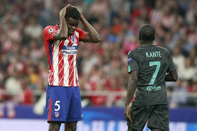 Atletico de Madrid s Thomas Partey dejected (l) and Chelsea FC s N Golo Kante during Champions League 2017 2018, Group C, match 2. September 27,2017.  (2017092735)