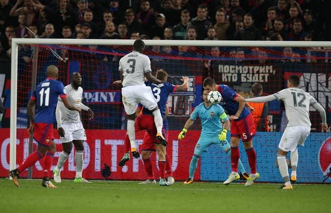 UEFA Champions League: CSKA Moscow (Russia) - Manchester United ManU (England) - 1: 4. 