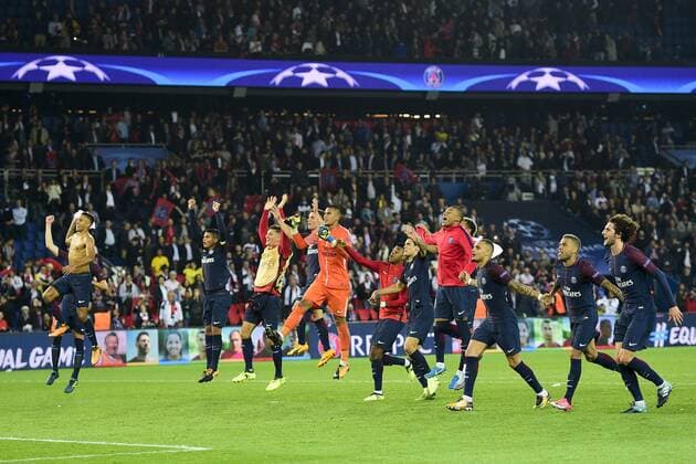 joie des joueurs du PSG en fin de match FOOTBALL PSG vs Bayern de Munich Ligue des Champions 27 09 2017 JBAutissier Panoramic 