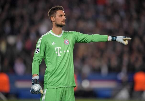 27.09.2017, Fussball UEFA Champions League 2017 2018, Gruppenphase, 2.Spieltag, Paris Saint Germain - FC Bayern München, im Stade du Parc des Princes in Paris. Torwart Sven Ulreich (FC Bayern München) gibt Anweisungen. 