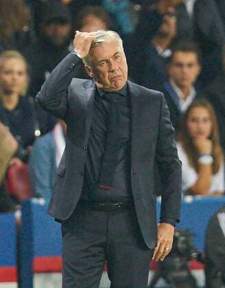 Trainer Cheftrainer Carlo Ancelotti (FCB) Emotionen, enttaeuscht, Enttaeuschung, Frust, frustriert, Trauer ,traurig, verzweifelt, Verzweiflung PSG PARIS SAINT GERMAIN - FC BAYERN MUENCHEN 3-0 Gruppenphase Hinspiel, Fussball UEFA Champions League, Paris, 27.09.2017 CL Saison 2017 2018, FCB,