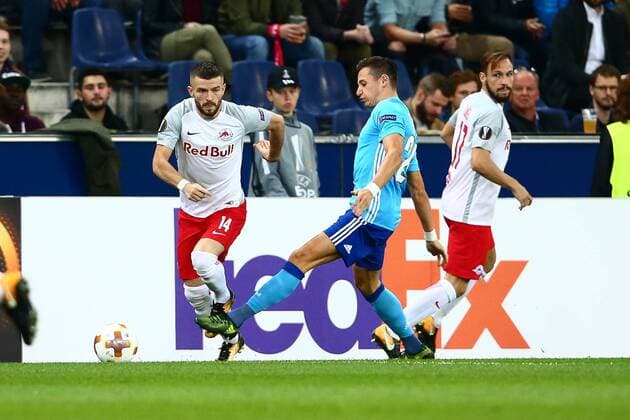 SOCCER - EL, RBS vs Marseille SALZBURG,AUSTRIA,28.SEP.17 - SOCCER - UEFA Europa League, group stage, Red Bull Salzburg vs Olympique Marseille. Image shows Valon Berisha (RBS) and Florian Thauvin (Marseille). GEPAxpictures xFelixxRoittner