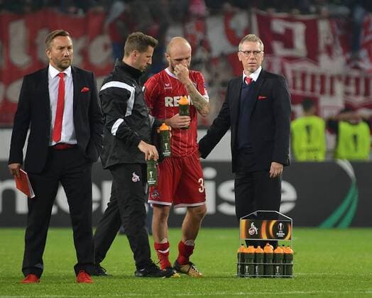 28.09.2017, xjpx, Fussball Europa League, 1.FC Koeln - Roter Stern Belgrad, emspor v.l. Nach Spielende von links: Co-Trainer Manfred Schmid (Koeln) Konstantin Rausch (Koeln) und Chef-Trainer Peter Stöger (Koeln) Koeln