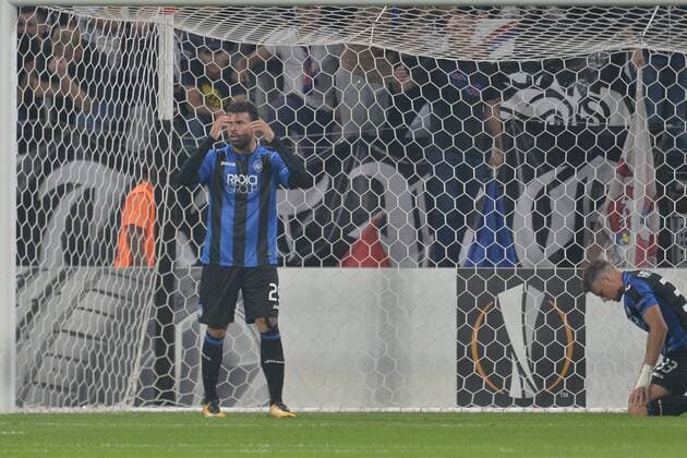Andrea Petagna et Hans Hateboer atalanta FOOTBALL Lyon vs Atalanta Bergame Ligue Europa Phase de goupe 28 09 2017 FredericChambert Panoramic 
