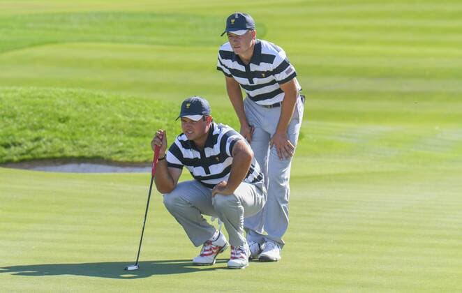 Thursday September 28, 2017: Jordan Spieth and Patrick Reed of the United States line up a putt on the 8th hole during the opening round of the Presidents Cup at Liberty National Golf Course in Jersey City, New Jersey. CSM PGA Golf Herren 2017: Presidents Cup SEPT 28 - ZUMAc04_ 20170928_zaf_c04_016 Copyright: xGregoryxVasilx