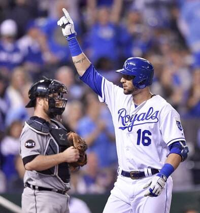 September 28, 2017 - Kansas City, MO, USA - The Kansas City Royals Paulo Orlando celebrates his solo home run in front of Detroit Tigers catcher Bryan Holaday in the sixth inning at Kauffman Stadium in Kansas City, Mo., on Thursday, Sept. 28, 2017. Detroit at Kansas City - ZUMAm67_ 20170928_zaf_m67_040 Copyright: xJohnxSleezerx