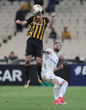 SOCCER - EL, Athens vs A.Wien ATHENS,GREECE,28.SEP.17 - SOCCER - UEFA Europa League, group stage, AEK Athens vs FK Austria Wien. Image shows Lazaros Christodoulopoulos (AEK Athen) and Christoph Martschinko (A.Wien). GEPAxpictures xChristianxOrt