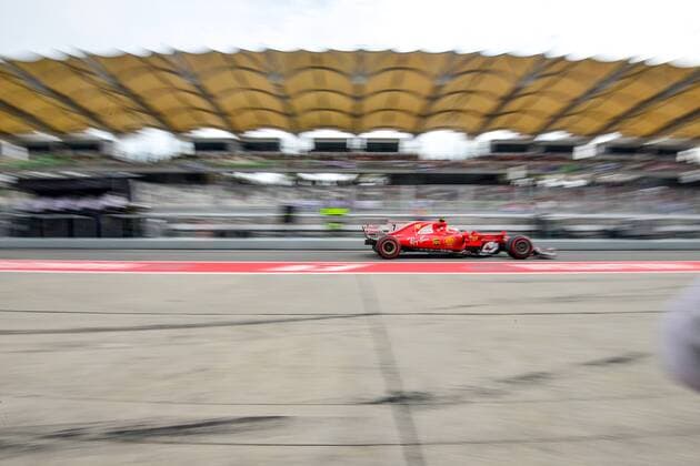 Bilder des Tages - SPORT (170929) -- SEPANG, Sept. 29, 2017 -- Finland s Formula One driver Kimi Raikkonen of Ferrari competes during the second practice session of the Formula One Malaysia Grand Prix at the Sepang Circuit in Malaysia, on Sept. 29, 2017. ) (SP)MALAYSIA-SEPANG-F1-2ND PRACTICE SESSION ChongxVoonxChung 