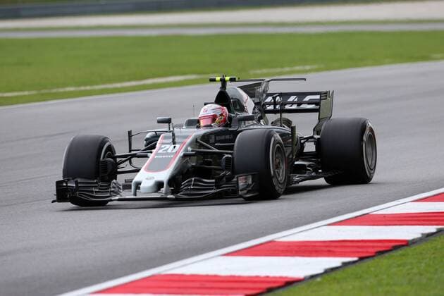 30.09.2017 - Free Practice 3, Kevin Magnussen (DEN) Haas F1 Team VF-17 Malaysian Grand Prix, Sepang 28 September - 1 October 2017 30.09.2017 - Free Practice 3, Kevin Magnussen (DEN) Haas F1 Team VF-17 