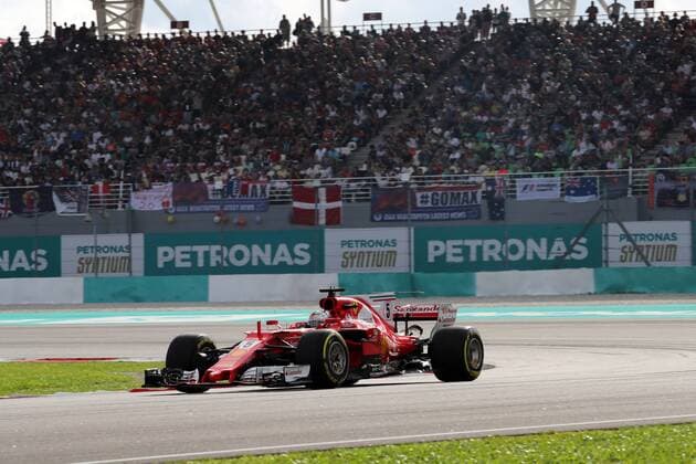 30.09.2017 - Qualifying, Sebastian Vettel (GER) Scuderia Ferrari SF70H Malaysian Grand Prix, Sepang 28 September - 1 October 2017 30.09.2017 - Qualifying, Sebastian Vettel (GER) Scuderia Ferrari SF70H 