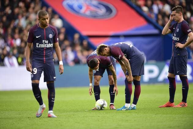 Fußball, Paris St. Germain - Girondins Bordeaux DI MARIA Angel PSG Neymar Jr PSG Kylian Mbappe PSG DRAXLER Julian PSG FOOTBALL PSG vs Bordeaux Conforama Ligue1 30 09 2017 JBAutissier Panoramic 