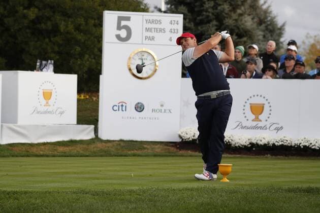 JERSEY CITY, NJ - SEPTEMBER 30: USA golfer Patrick Reed tees off on the 5th hole during the third round of the Presidents Cup at Liberty National Golf Club on September 30, 2017 in Jersey City, New Jersey. (Photo by Brian Spurlock Icon Sportswire) GOLF: SEP 30 PGA Golf Herren - The Presidents Cup - Third Round Icon170930269 EDITORIAL USE ONLY