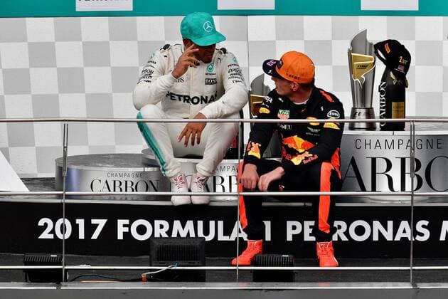 Lewis Hamilton (GB 44), Mercedes AMG Petronas Motorsport, Max Verstappen (NEL 33), Red Bull Racing, Grosser Preis von Malaysia 2017, Rennen, Motorsport, Formel 1, 01.10.2017, Kuala Lumpur Copyright: xAndre Eibner-Pressefotox EP_JAE