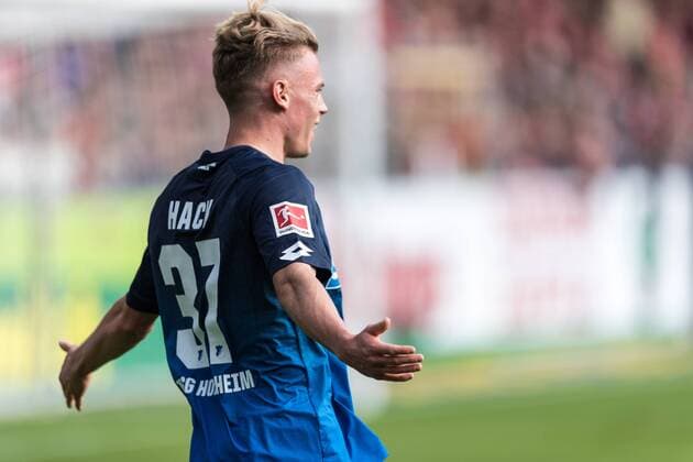 Bundesliga 7. Spieltag: SC Freiburg gegen TSG 1899 Hoffenheim Robin Hack (TSG 1899 Hoffenheim Nr. 37) Tor 1:0 für TSG 1899 Hoffenheim bei Bundesliga 7. Spieltag: SC Freiburg gegen TSG 1899 Hoffenheim am 01.10. 2017 in Freiburg (Schwarzwald Stadion), Deutschland, Photo: Ulf Schiller 2017 BEAUTIFUL SPORTS xUSx