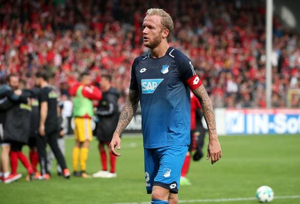 SC Freiburg - TSG 1899 Hoffenheim Deutschland, Freiburg, 01.10.2017, Fussball, Bundesliga, Saison 2017 2018, 7. Spieltag, SC Freiburg - TSG 1899 Hoffenheim: Kevin Vogt (TSG 1899 Hoffenheim).