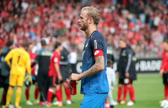 SC Freiburg - TSG 1899 Hoffenheim Deutschland, Freiburg, 01.10.2017, Fussball, Bundesliga, Saison 2017 2018, 7. Spieltag, SC Freiburg - TSG 1899 Hoffenheim: Kevin Vogt (TSG 1899 Hoffenheim).
