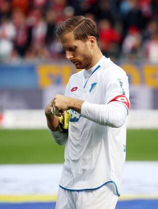 SC Freiburg - TSG 1899 Hoffenheim Deutschland, Freiburg, 01.10.2017, Fussball, Bundesliga, Saison 2017 2018, 7. Spieltag, SC Freiburg - TSG 1899 Hoffenheim: Oliver Baumann (TSG 1899 Hoffenheim).