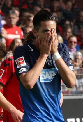 Freiburg m Fußball Bundesliga SC Freiburg vs. TSG 1899 Hoffenheim , Benjamin Hübner ( Hoff )