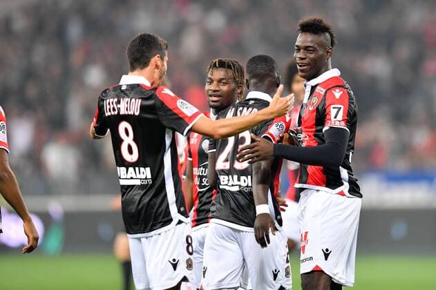 09 Mario BALOTELLI nice 07 Allan SAINT MAXIMIN nice JOIE FOOTBALL Nice vs Marseille Ligue 1 Conforama 01 10 2017 FEP Panoramic 