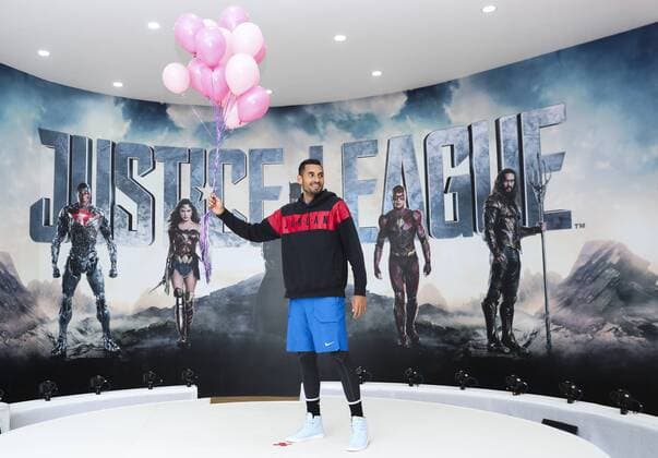 Bilder des Tages - SPORT BEIJING, CHINA - OCTOBER 02: Nick Kyrgios of Australia attends a signing session during the 2017 China Open on October 2, 2017 in Beijing, China.  Copyright: xVCGx CFP111128905232 