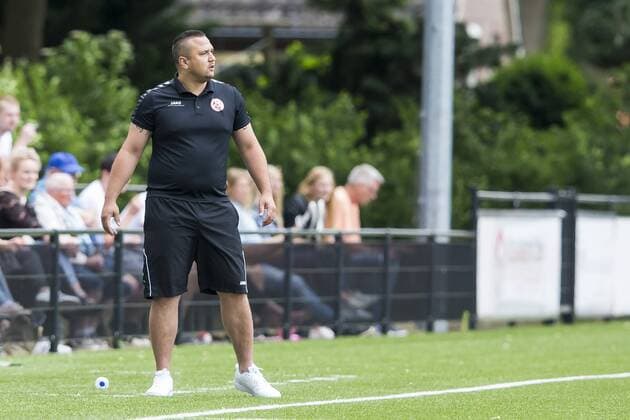 BROEKLAND - Broekland - MASV, Nacompetitie 2e ronde 3e 4e klasse District Oost, voetbal, seizoen 2016-2017, Sportpark t Horsthuis, 05-06-2017, MASV-trainer Jhon van Beukering Broekland - MASV