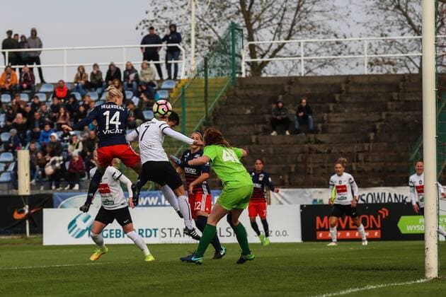 04.10.2017, Konin , UEFA Women s Champions League, Medyk Konin - Olympique Lyon, Liga Mistrzyn Kobiet , N Z Ada Hegerberg (Olympique) gol bramka , FOT. Adam Jastrzebowski newspix.pl --- Newspix.pl FRANCE OUT!  20171004_awj_1608