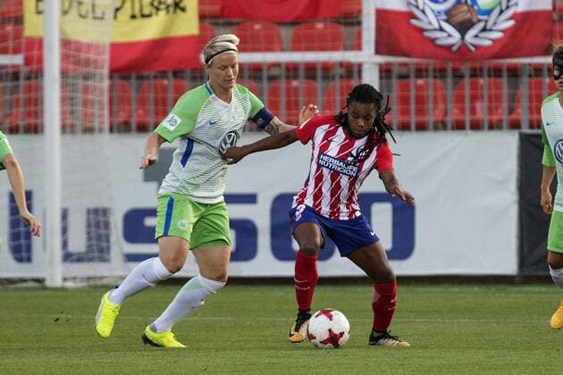 Wolfsburg s Fischer vies for the ball with Atletico de Madrid s Ludmila Da Silva during the UEFA Champions League women s match between Ateltico de Madrid and Wolfsburg at the Wanda Sports City in Madrid, Spain, 04 October 2017. Ateltico de Madrid vs. Wolfsburg !ACHTUNG: NUR REDAKTIONELLE NUTZUNG!  Copyright: xRodrigoxJimenezx MAD004 20171004-636427457128299126