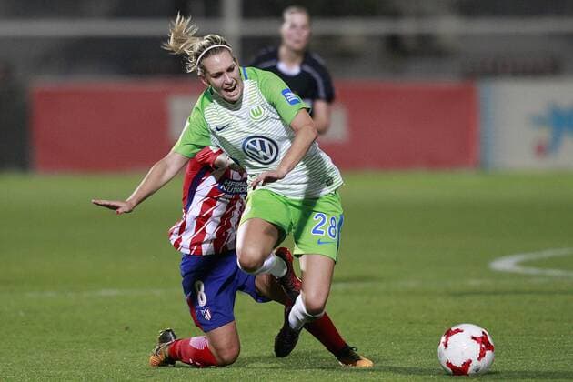 Atletico de Madrid s Sonia Bermudez (l) and VfL Wolfsburg s Lena Goessling during UEFA Womens Champions League 2017 2018, 1 16 Final, 1st match. October 4,2017.  (20171004150)