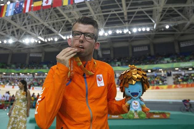 RIO DE JANEIRO , 09-09-2016 , Paralympische Zomerspelen 2016 , baanwielrennen , mannen, Individuele achtervolging C1, finale om het Brons , Arnoud Nijhuis wint brons PS 2016 Baanwielrennen 09-09-2016