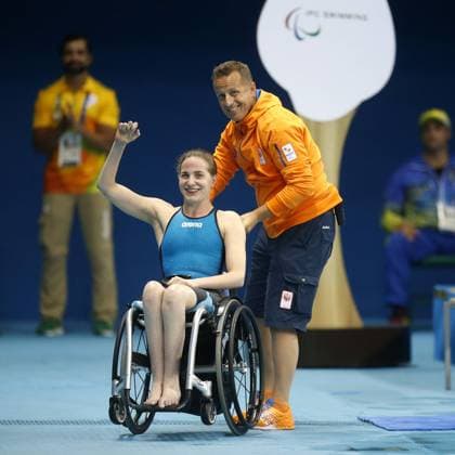 RIO DE JANEIRO , 10-09-2016 , zwemmen, Paralympische Zomerspelen 2016 , Barra , Olympic Aquatics Stadium , vrouwen, 50 meter rugslag S3, finale , Lisette Teunissen wint brons PS 2016 zwemmen finales 10-09-2016