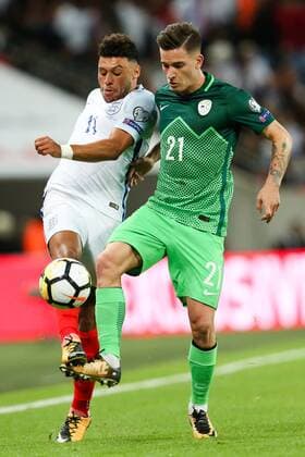 England s Alex Oxlade-Chamberlain and SloveniaÕs Benjamin Verbic during the World Cup Qualifying - European - Group F match at Wembley Stadium, London. Picture date 5th October 2017. Picture credit should read: Charlie Forgham-Bailey Sportimage EDITORIAL USE ONLY. No use with unauthorised audio, video, data, fixture lists, club league logos or live services. Online in-match use limited to 120 images, no video emulation. No use in betting, games or single club league player publications.